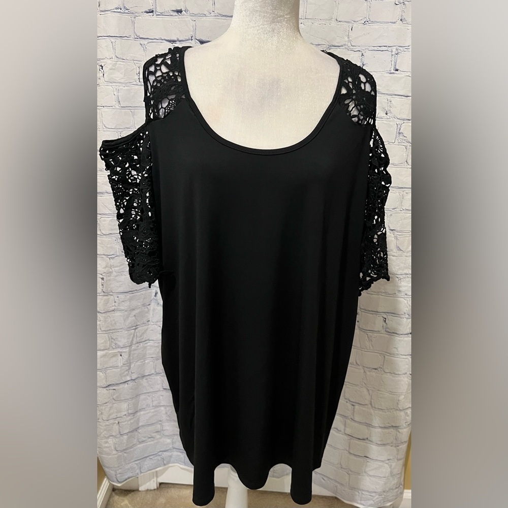 Roaman's Women's Plus Size Cold-Shoulder Lace Fabric Tunic 1X 22/24